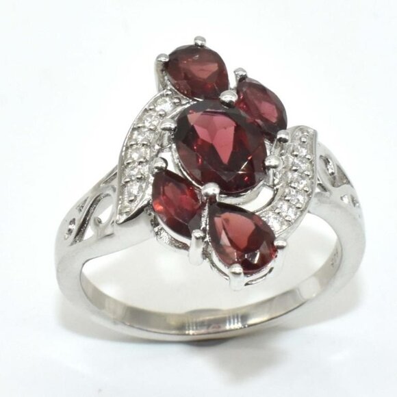 Silver Garnet Cubic Zirconia (3.95ct) Ring - Picture 3 of 4
